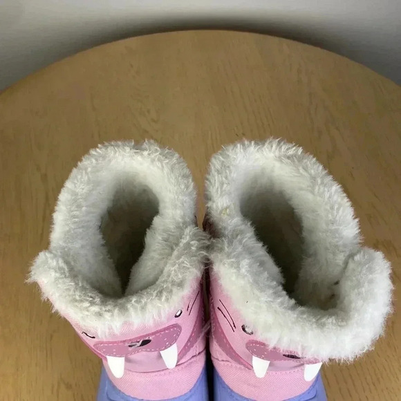 Cat & Jack Toddler Toddler Girl’s Size 6 Snow Boots Walrus Pull On Winter Boots - Picture 5 of 9